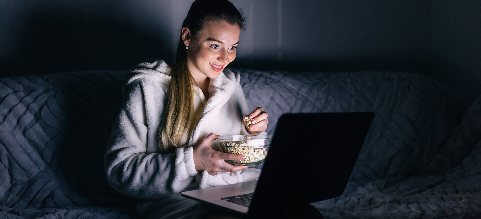 Gocce per occhi stanchi e secchi dopo serie tv