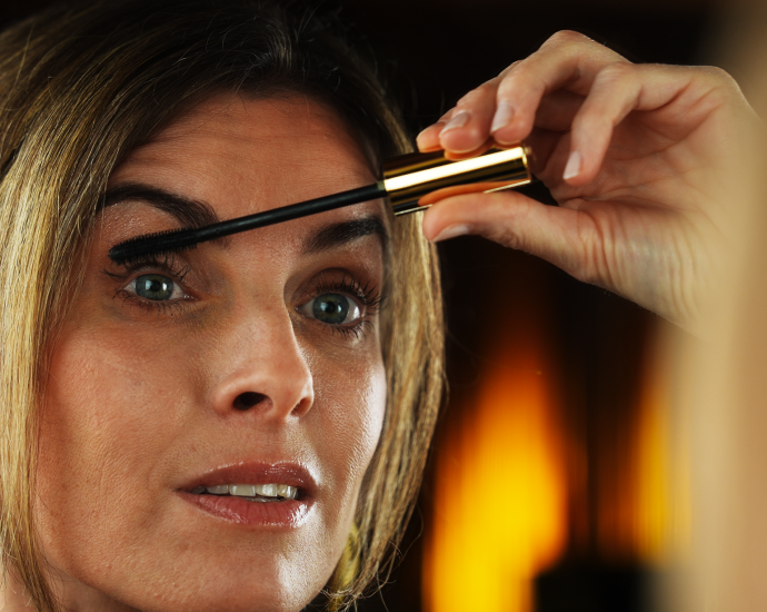 Collirio Iridina per irritazione agli occhi dovuta al trucco